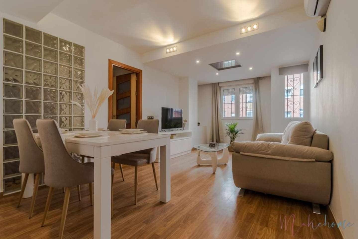 Apartment Lujo A Tu Alcance Con Y Garaje Pleno Centro Huelva